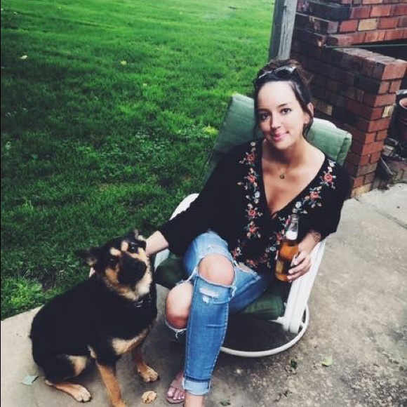 Meet your Posher, Devin - Picture 3 of 3